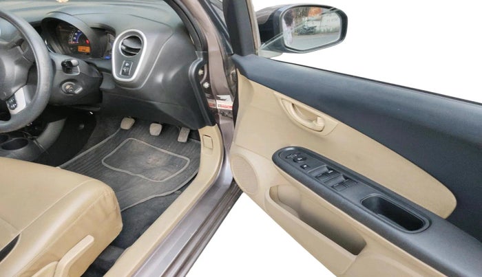 2014 Honda Mobilio 1.5L I-VTEC V, Petrol, Manual, 54,047 km, interior