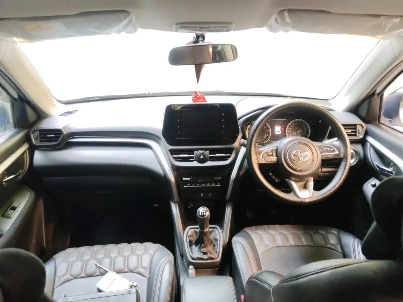 2023 Toyota URBAN CRUISER HYRYDER S NEO DRIVE, Petrol, Manual, 34,927 km, interior