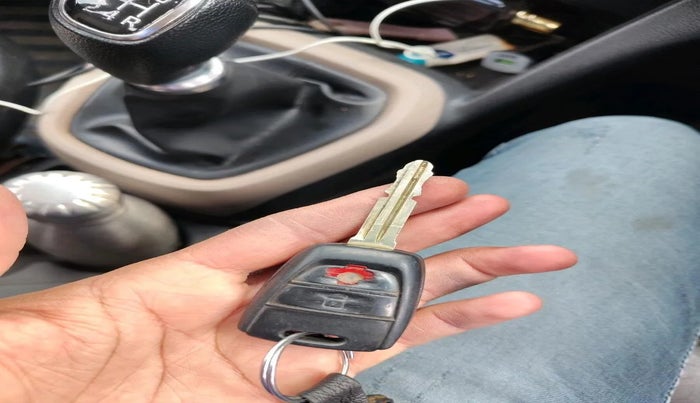 2016 Hyundai Grand i10 SPORTZ 1.2 KAPPA VTVT, CNG, Manual, 97,022 km, interior