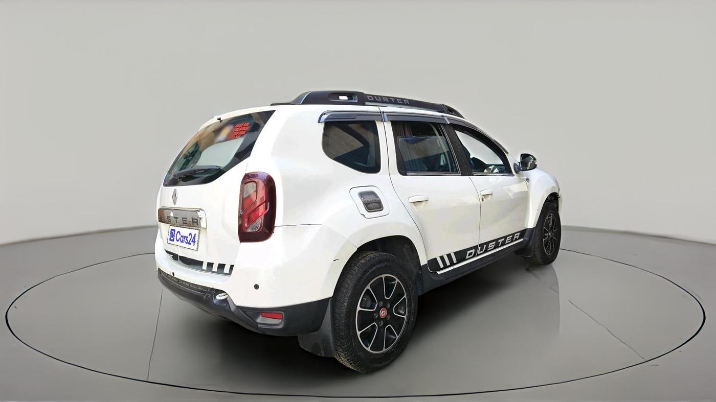 2017 Renault Duster RXS CVT, CNG, Automatic, 1,13,757 km, exterior