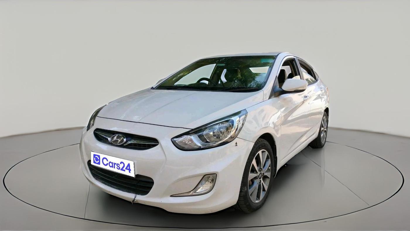 2013 Hyundai Verna FLUIDIC 1.6 CRDI SX, Diesel, Manual, 2,73,283 km, exterior
