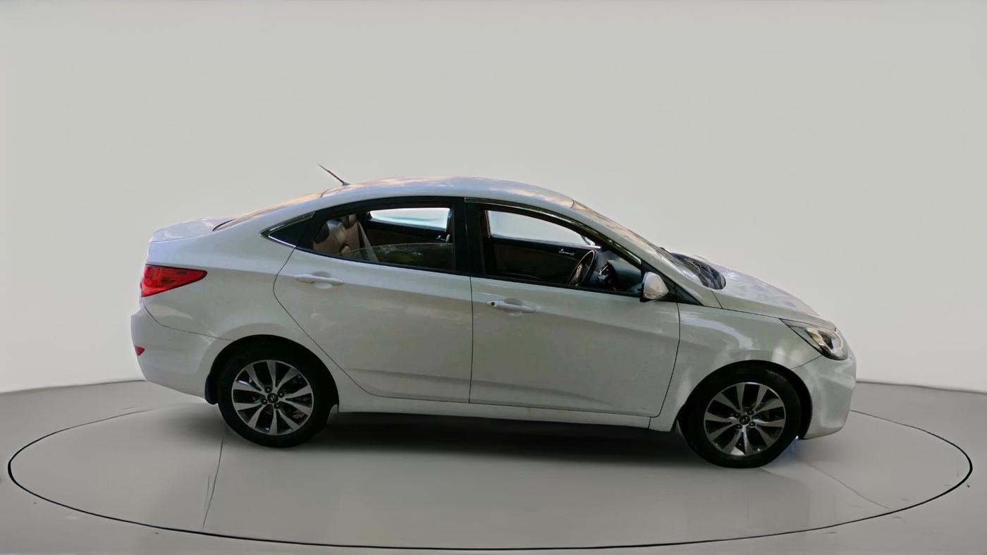 2013 Hyundai Verna FLUIDIC 1.6 CRDI SX, Diesel, Manual, 2,73,283 km, exterior