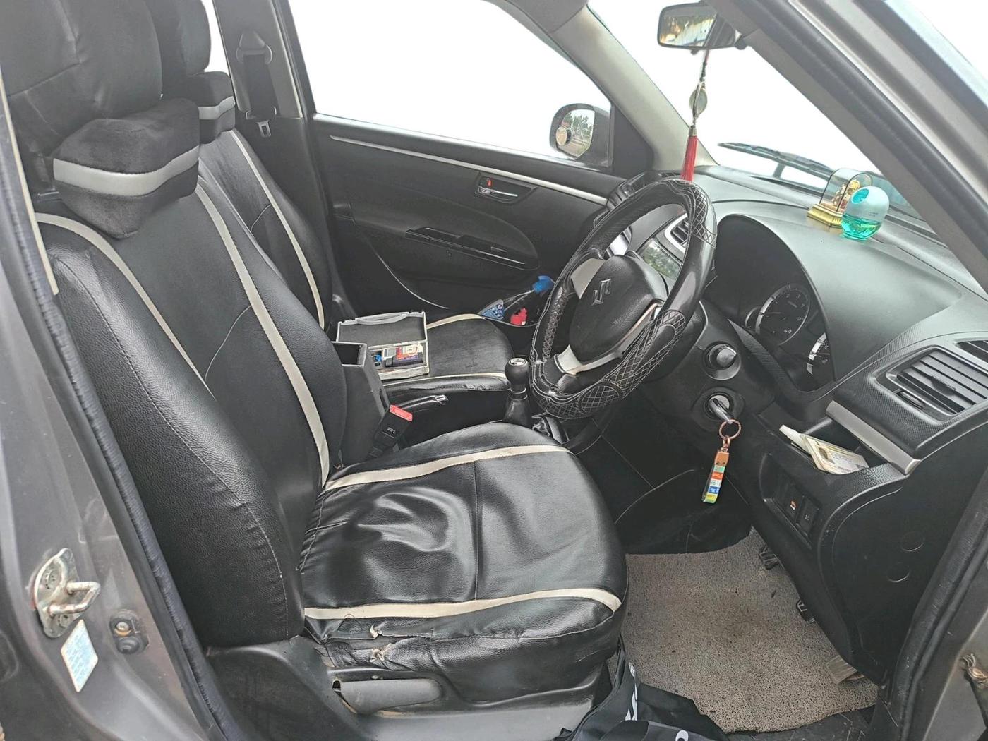 2012 Maruti Swift VDI, Diesel, Manual, 31,609 km, interior