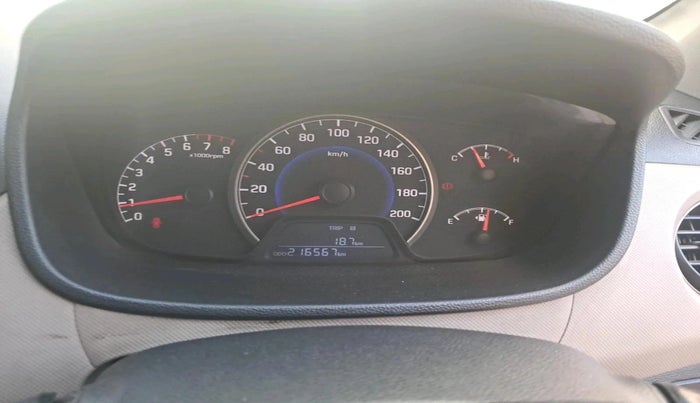 2014 Hyundai Grand i10 MAGNA 1.2 KAPPA VTVT, Petrol, Manual, 2,16,567 km, interior