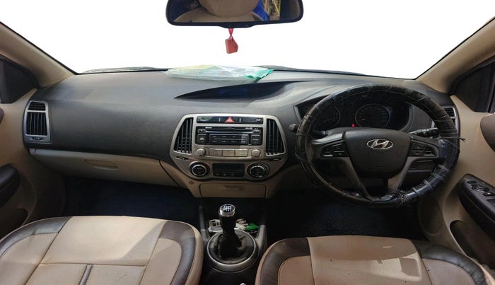 2013 Hyundai i20 SPORTZ 1.4 CRDI, Diesel, Manual, 1,30,678 km, interior