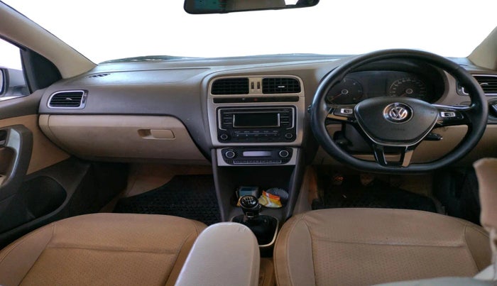 2015 Volkswagen Vento HIGHLINE DIESEL 1.5, Diesel, Manual, 2,46,252 km, interior