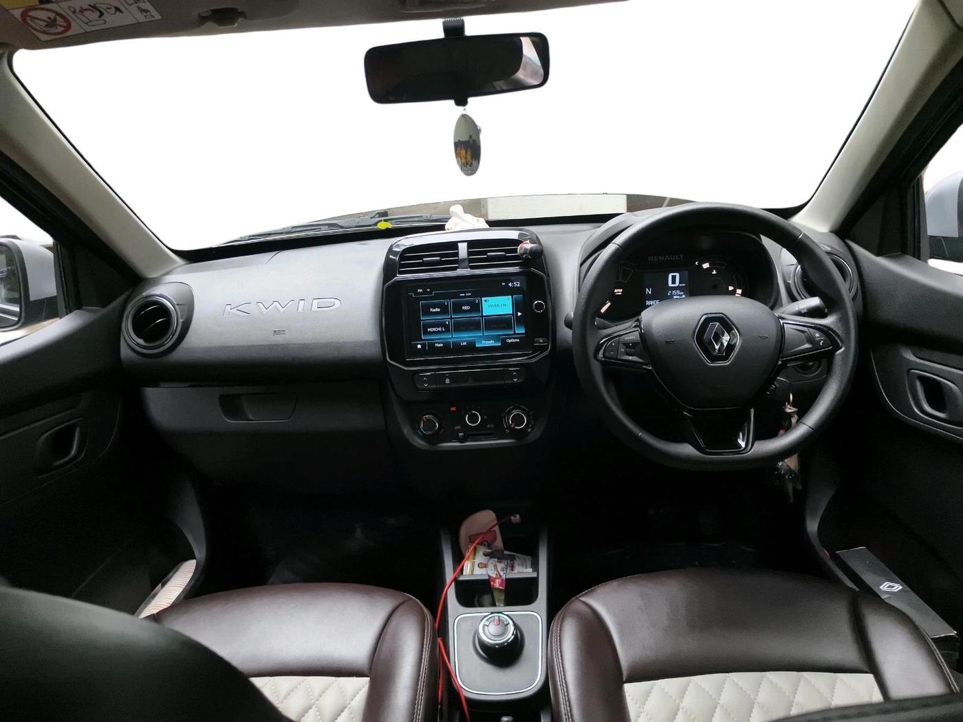 2025 Renault Kwid Techno AMT, Petrol, Automatic, 2,159 km, interior