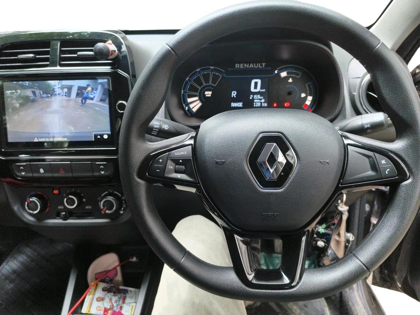 2025 Renault Kwid Techno AMT, Petrol, Automatic, 2,159 km, interior
