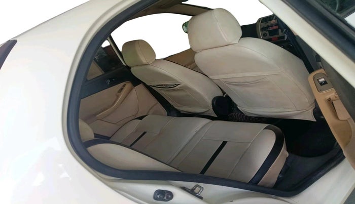 2011 Tata Indica Vista GVX SAFIRE90, Petrol, Manual, 37,587 km, interior