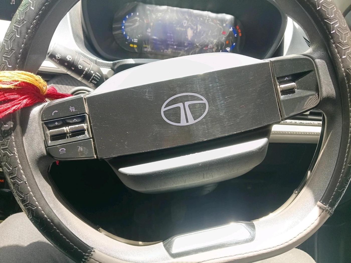 2023 Tata NEXON CREATIVE 1.2 PETROL, Petrol, Manual, 22,905 km, interior