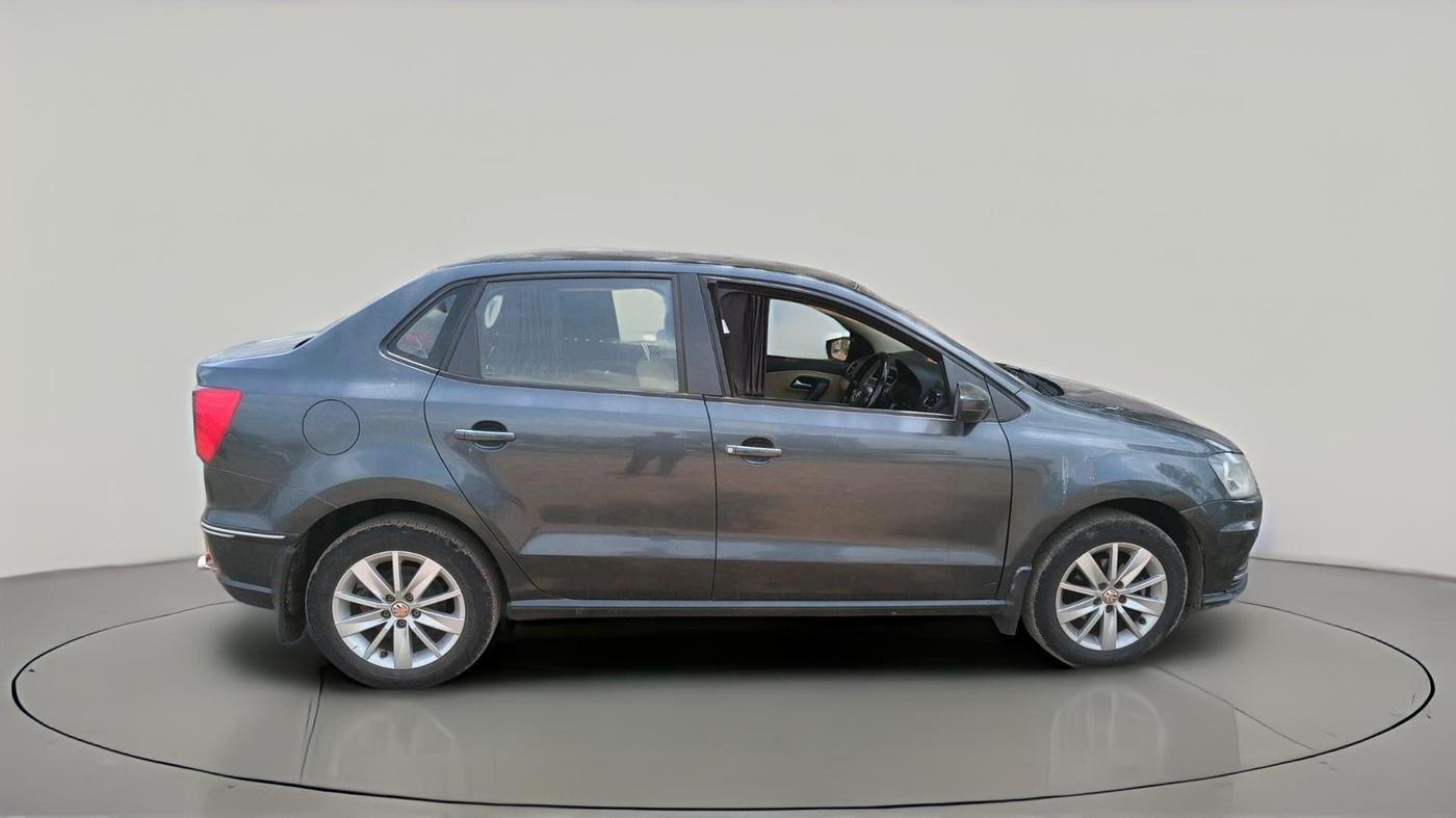 2016 Volkswagen Ameo HIGHLINE1.2L, Petrol, Manual, 48,429 km, exterior