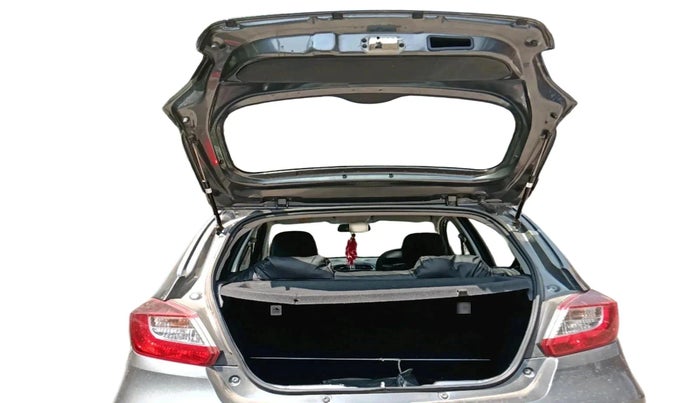 2024 Tata Tiago XT (O) PETROL, Petrol, Manual, 19,377 km, exterior