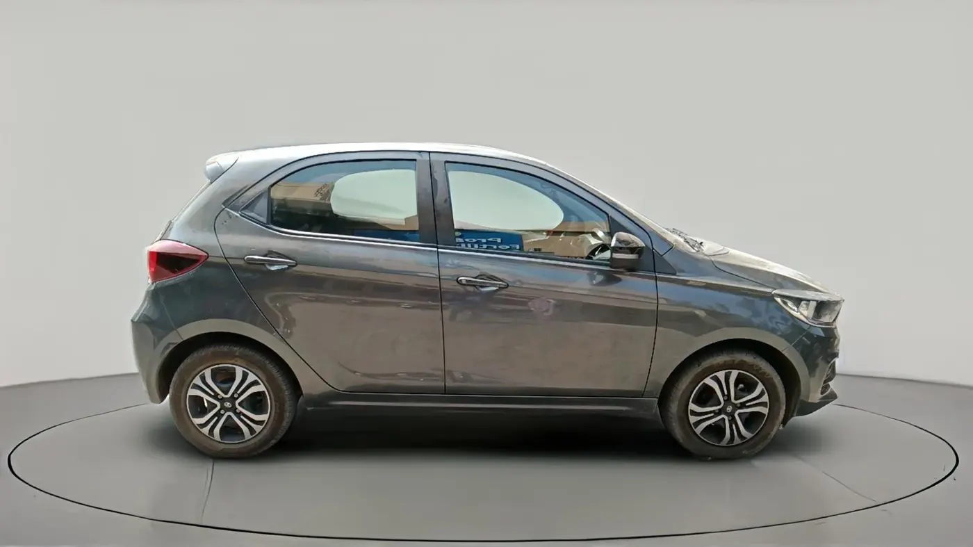 2024 Tata Tiago XT (O) PETROL, Petrol, Manual, 19,377 km, exterior
