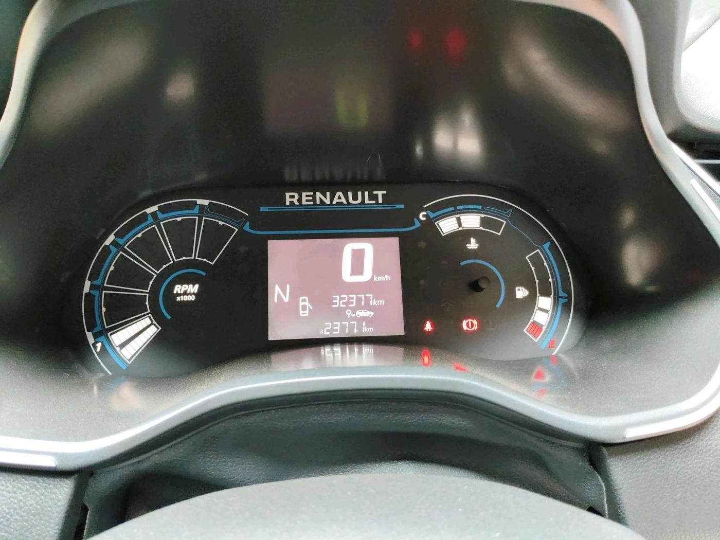2020 Renault TRIBER RXL AMT, Petrol, Automatic, 32,377 km, interior