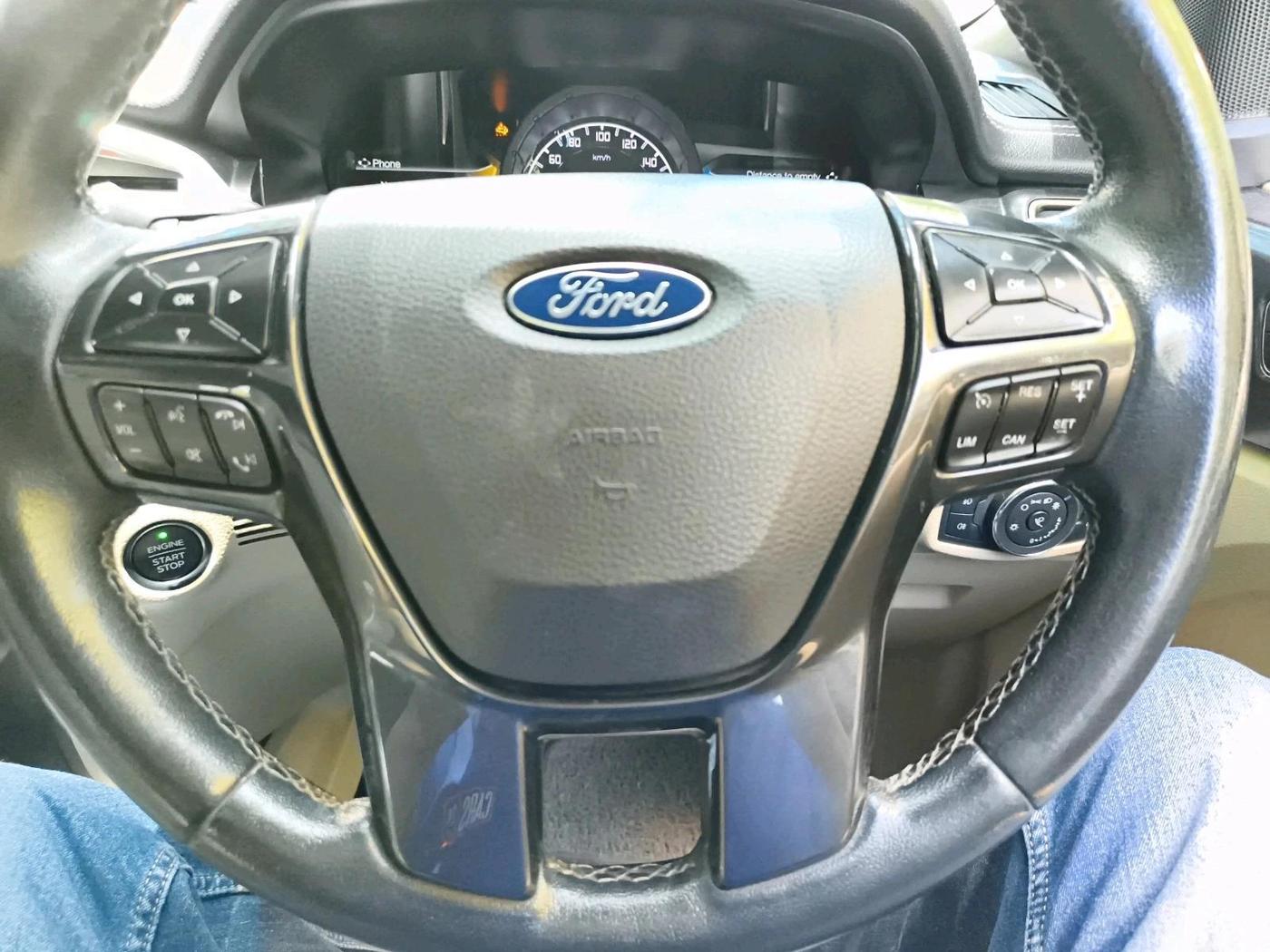 2020 Ford Endeavour TITANIUM PLUS 2.0 4X2 AT SUNROOF, Diesel, Automatic, 72,242 km, interior