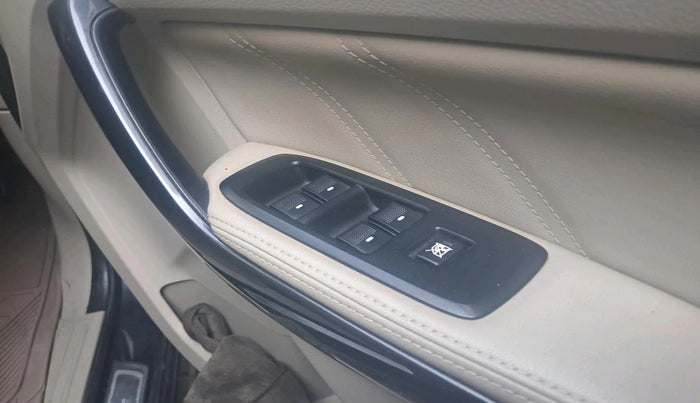 2020 Ford Endeavour TITANIUM PLUS 2.0 4X2 AT SUNROOF, Diesel, Automatic, 73,269 km, interior