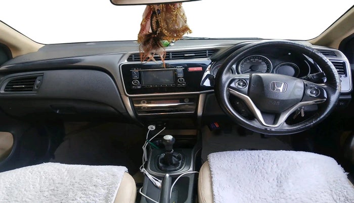 2015 Honda City 1.5L I-DTEC V, Diesel, Manual, 2,86,884 km, interior