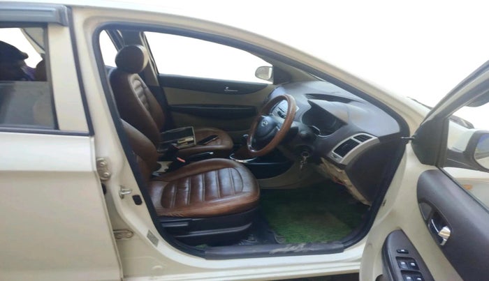 2011 Hyundai i20 MAGNA 1.4 CRDI, Diesel, Manual, 2,09,317 km, interior