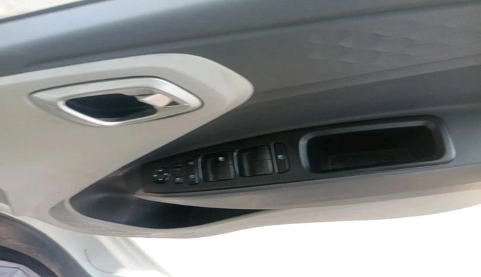 2023 Hyundai GRAND I10 NIOS SPORTZ 1.2 KAPPA VTVT CNG, CNG, Manual, 80,591 km, interior