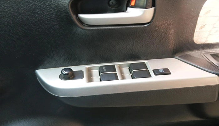 2013 Maruti Wagon R 1.0 VXI, Petrol, Manual, 29,892 km, interior