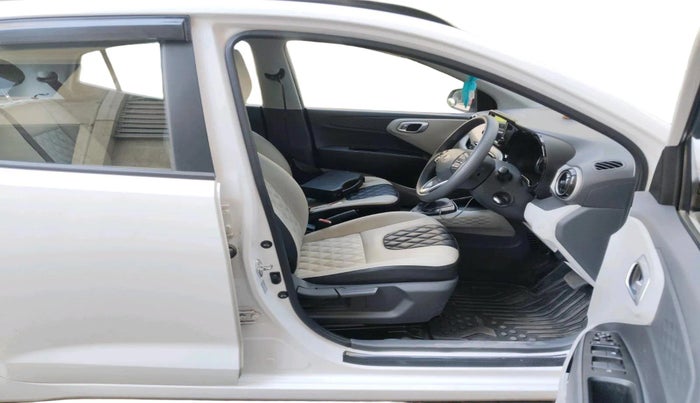 2024 Hyundai GRAND I10 NIOS SPORTZ AMT 1.2 KAPPA VTVT, Petrol, Automatic, 11,176 km, interior