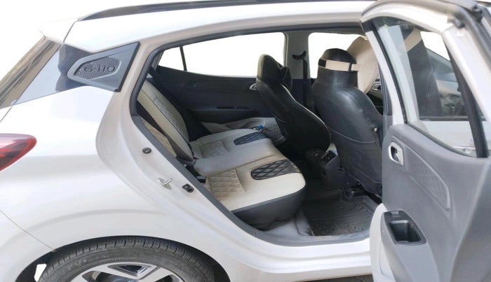 2024 Hyundai GRAND I10 NIOS SPORTZ AMT 1.2 KAPPA VTVT, Petrol, Automatic, 11,176 km, interior