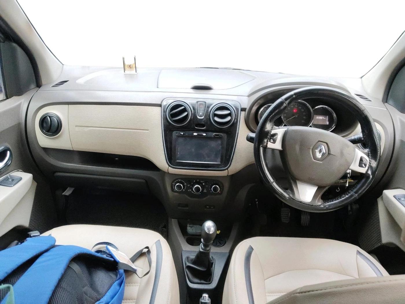 2015 Renault Lodgy 110 PS RXZ STEPWAY 7 STR, Diesel, Manual, 80,943 km, interior