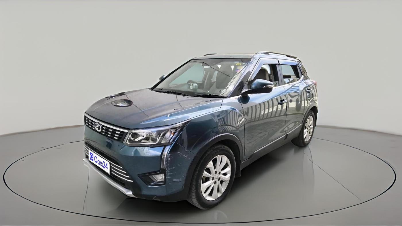 2021 Mahindra XUV300 W8 1.5 DIESEL, Diesel, Manual, 1,22,425 km, exterior