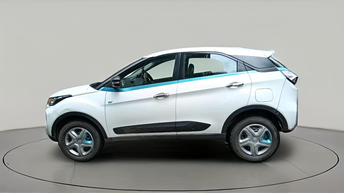 2021 Tata NEXON EV XM, Electric, Automatic, 21,972 km, exterior