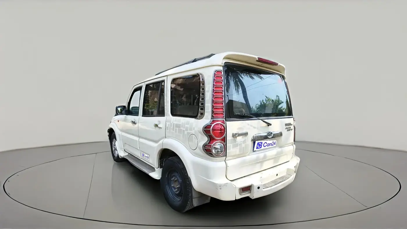 2013 Mahindra Scorpio VLX 2WD BS-III, Diesel, Manual, 2,21,440 km, exterior