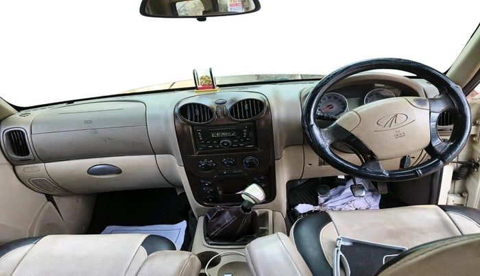 2013 Mahindra Scorpio VLX 2WD BS-III, Diesel, Manual, 2,21,440 km, interior