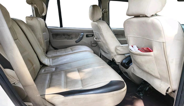 2013 Mahindra Scorpio VLX 2WD BS-III, Diesel, Manual, 2,21,440 km, interior
