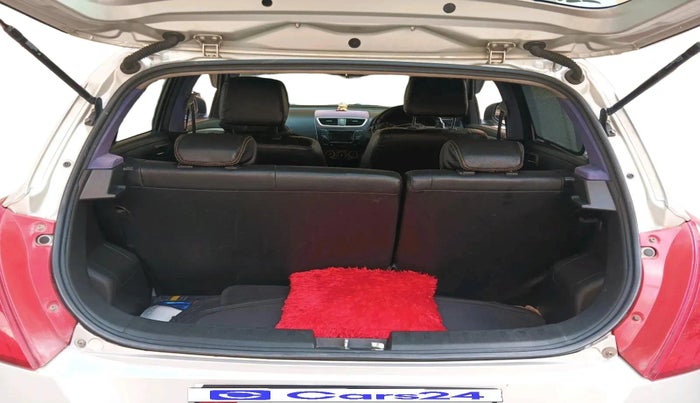 2017 Maruti Swift VXI, Petrol, Manual, 83,712 km, exterior