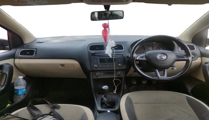 2017 Skoda Rapid AMBITION 1.6 MPI MT, Petrol, Manual, 1,21,613 km, interior