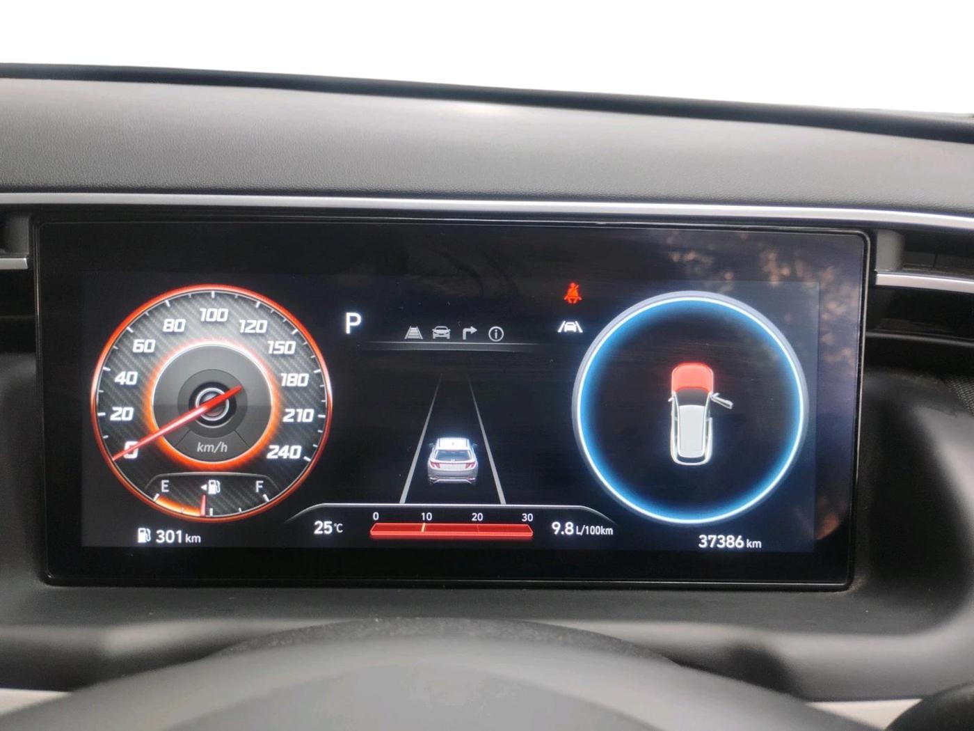 2024 Hyundai Tucson SIGNATURE 2.0 AT DIESEL, Diesel, Automatic, 37,386 km, interior