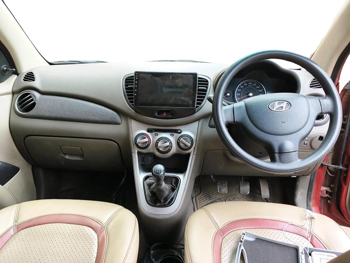 2012 Hyundai i10 MAGNA 1.1 LPG, Petrol, Manual, 90,742 km, interior