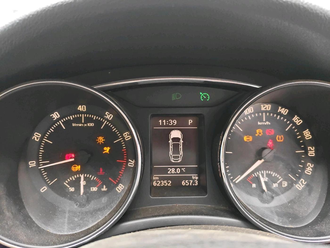 2015 Skoda Superb ELEGANCE 1.8 TSI AT, Petrol, Automatic, 62,352 km, interior