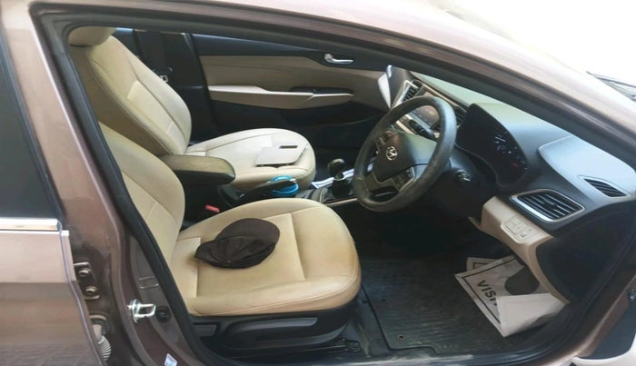 2019 Hyundai Verna 1.6 VTVT SX, Petrol, Manual, 18,897 km, interior