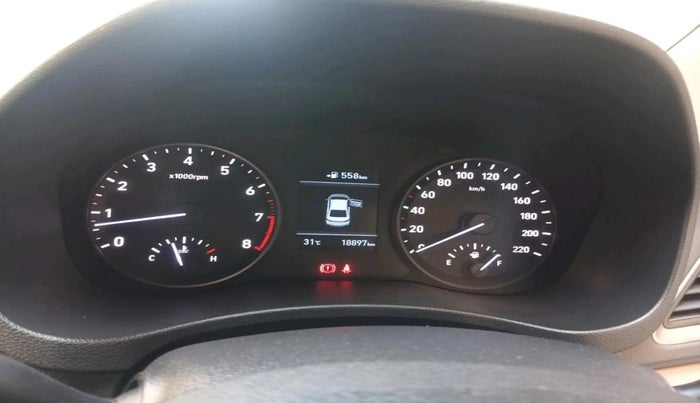 2019 Hyundai Verna 1.6 VTVT SX, Petrol, Manual, 18,897 km, interior