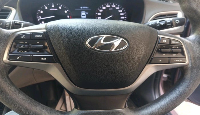 2019 Hyundai Verna 1.6 VTVT SX, Petrol, Manual, 18,897 km, interior