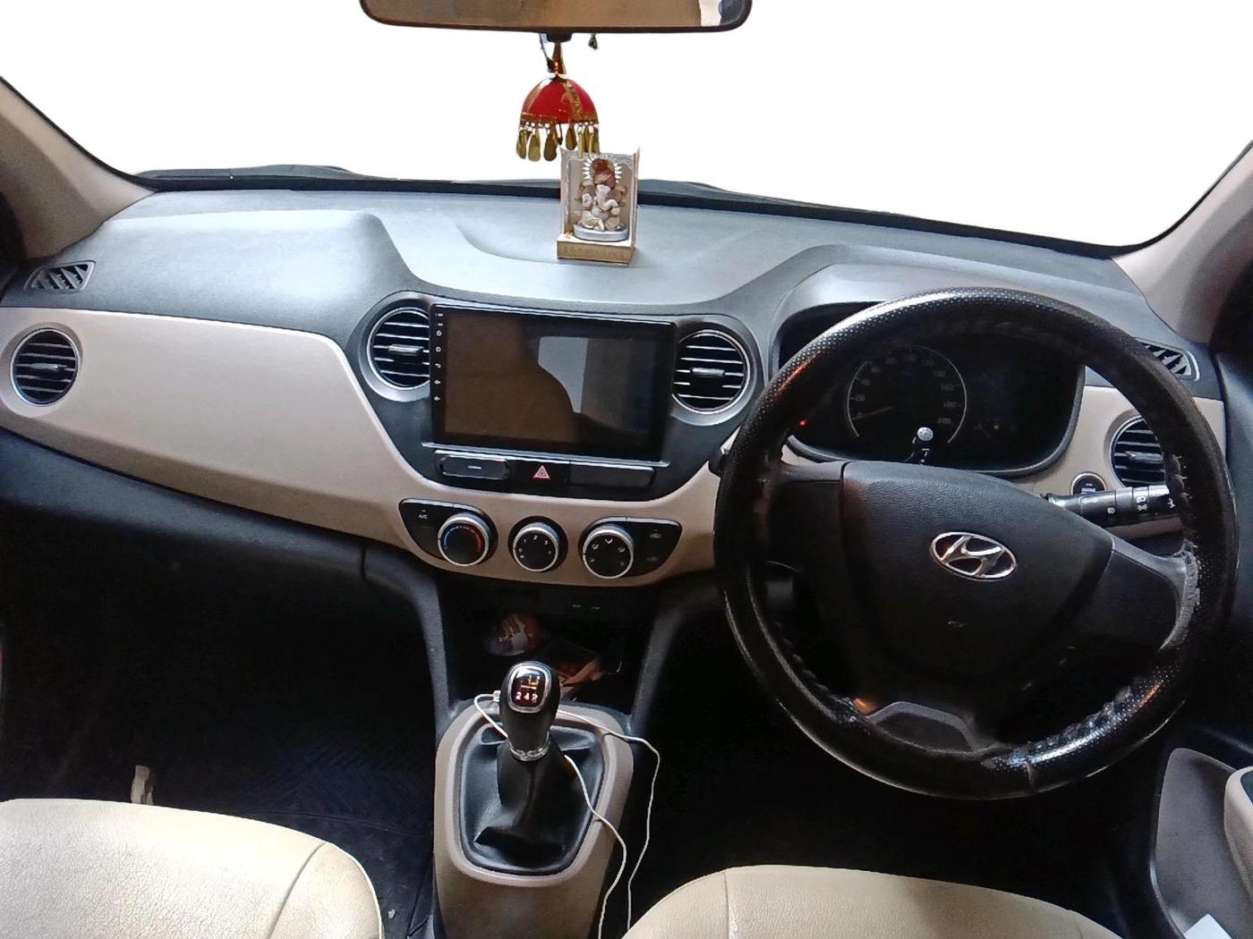 2013 Hyundai Grand i10 SPORTZ 1.2 KAPPA VTVT, Petrol, Manual, 95,521 km, interior