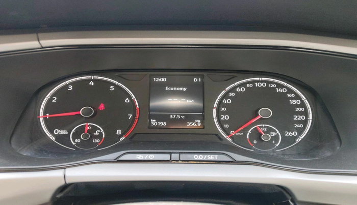 2022 Volkswagen TAIGUN HIGHLINE 1.0 TSI AT, Petrol, Automatic, 30,198 km, interior