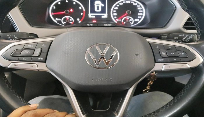 2022 Volkswagen TAIGUN HIGHLINE 1.0 TSI AT, Petrol, Automatic, 30,198 km, interior