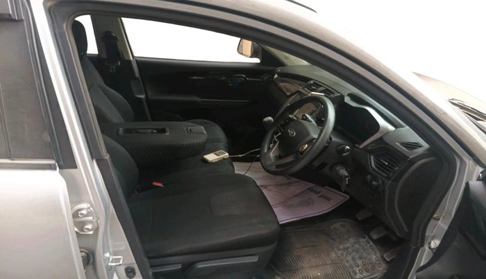 2018 Mahindra KUV 100 NXT K8 P 6 STR, Petrol, Manual, 20,764 km, interior