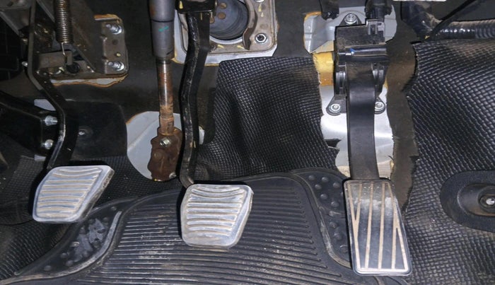 2018 Mahindra KUV 100 NXT K8 P 6 STR, Petrol, Manual, 20,764 km, interior