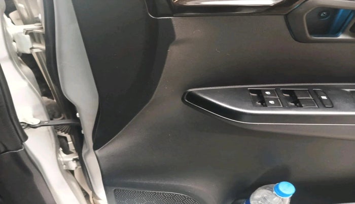 2018 Mahindra KUV 100 NXT K8 P 6 STR, Petrol, Manual, 20,764 km, interior