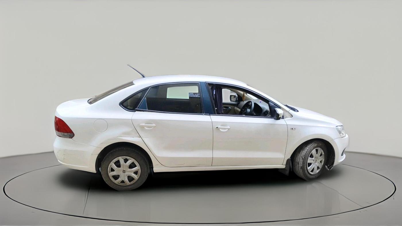 2011 Volkswagen Vento TRENDLINE 1.6, Petrol, Manual, 79,152 km, exterior