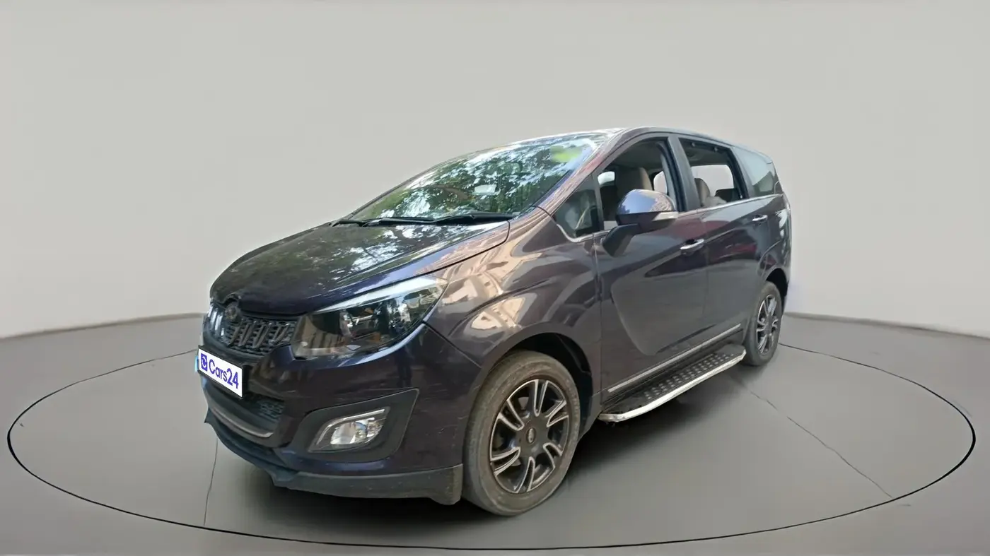 2018 Mahindra MARAZZO M8 7 STR, Diesel, Manual, 97,426 km, exterior