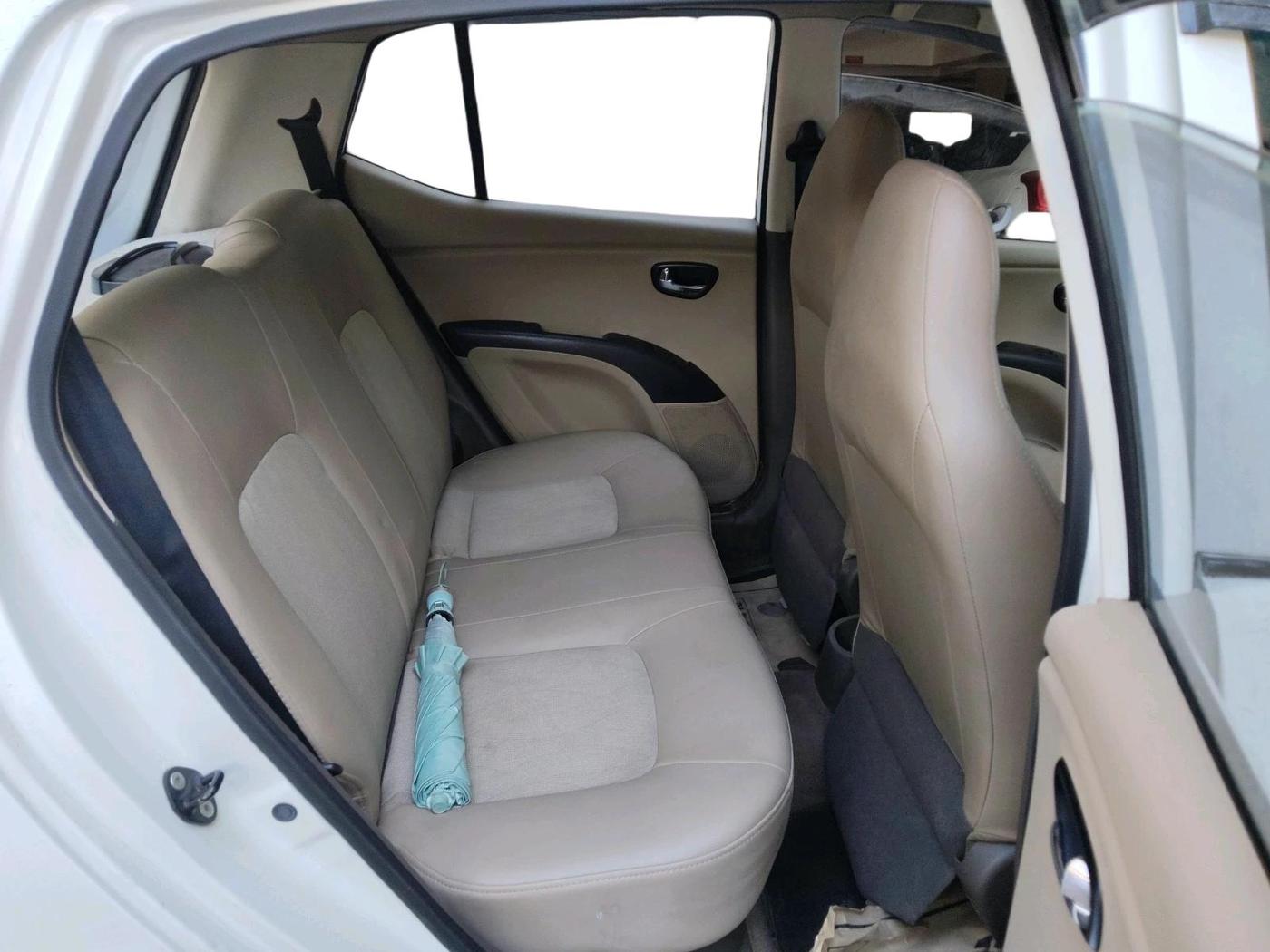 2013 Hyundai i10 MAGNA 1.1, Petrol, Manual, 63,009 km, interior