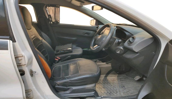 2017 Renault Kwid RXT 1.0 AMT (O), Petrol, Automatic, 16,468 km, interior